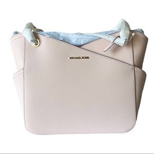 MICHAEL KORS
Jet Set Large Saffiano‎ Leather Shoulder Bag